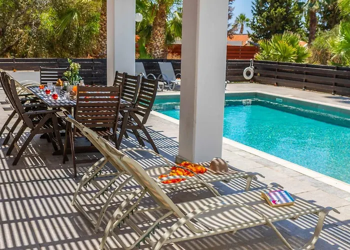 Coral Olympus Artemis Villa *